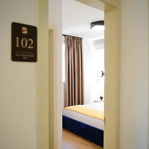 New Boulevard Otel Tiran