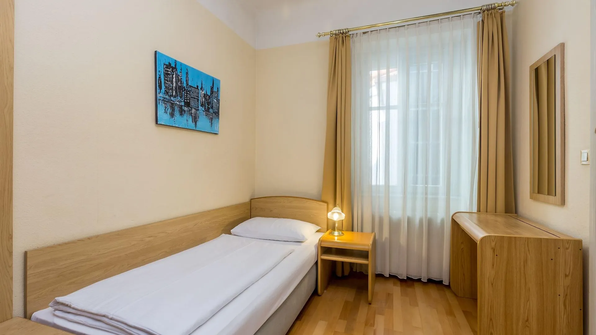 Hotel Graf Stadion Vienna