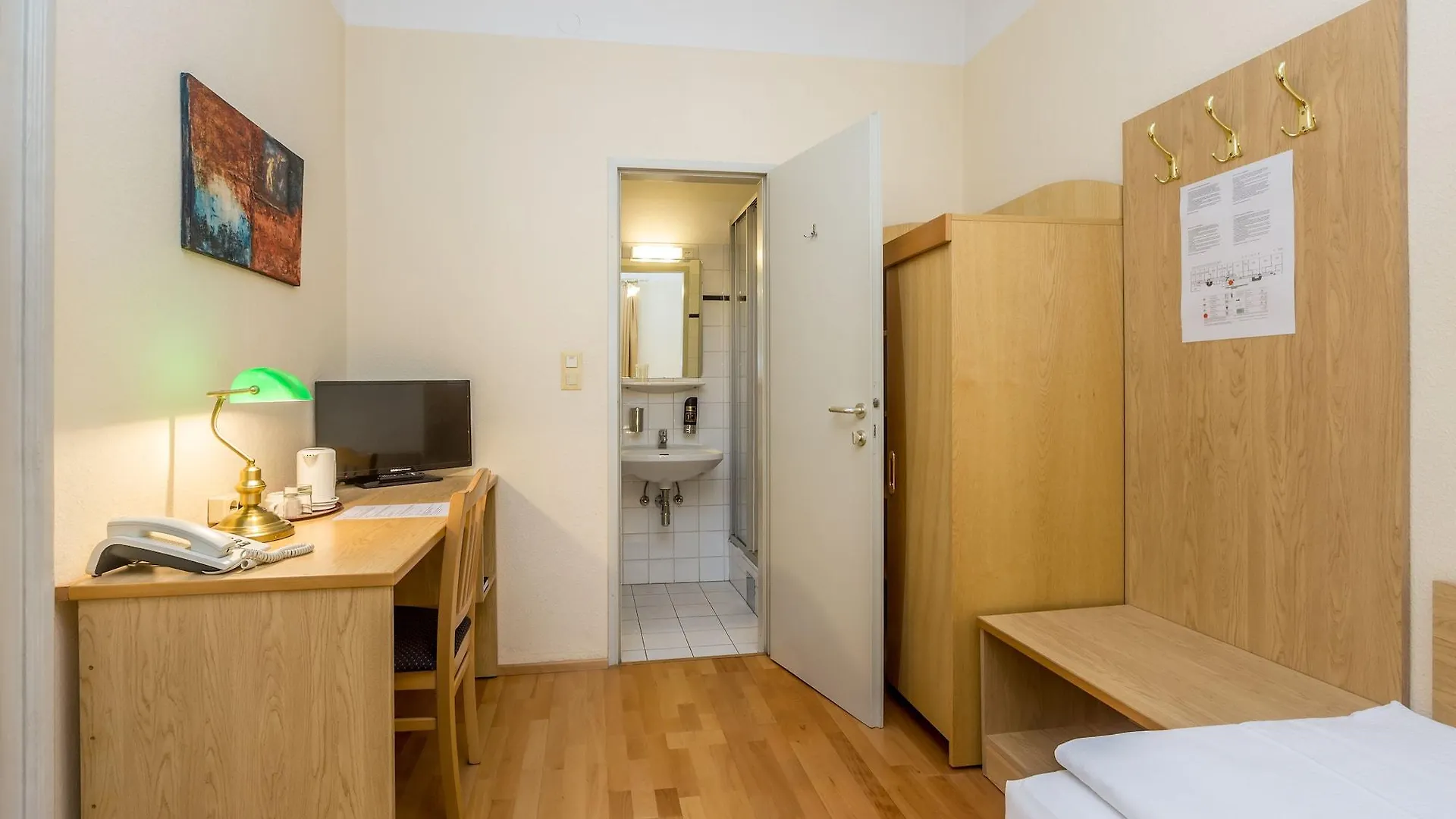 ***  Hotel Graf Stadion Vienna Austria