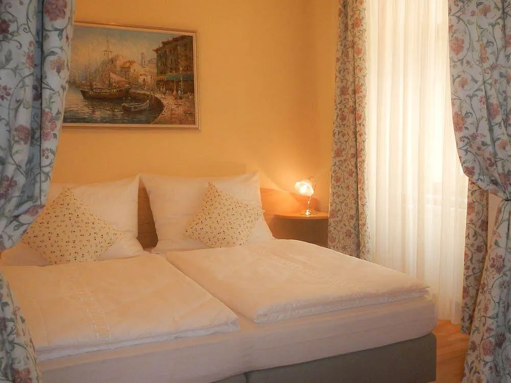 Hotel Graf Stadion Vienna