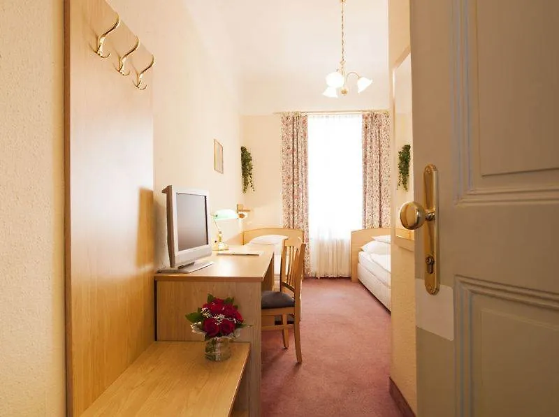 Hotel Graf Stadion Vienna