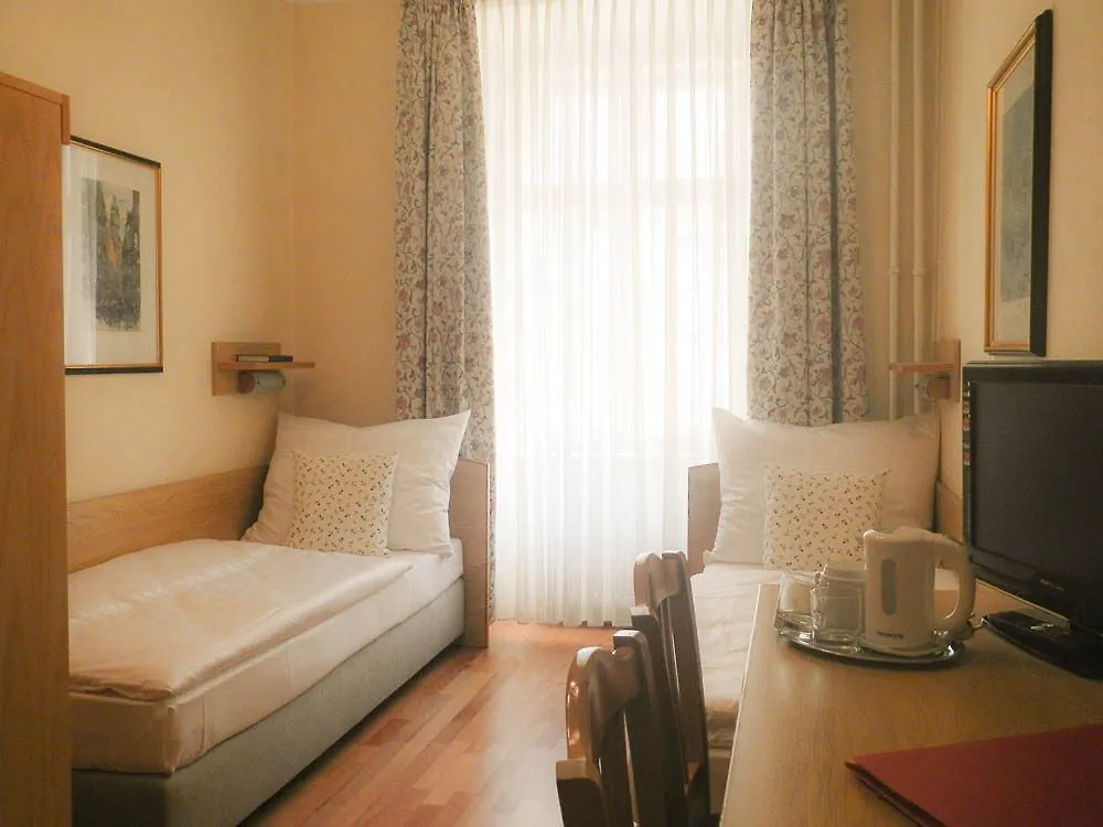 Hotel Graf Stadion Vienna